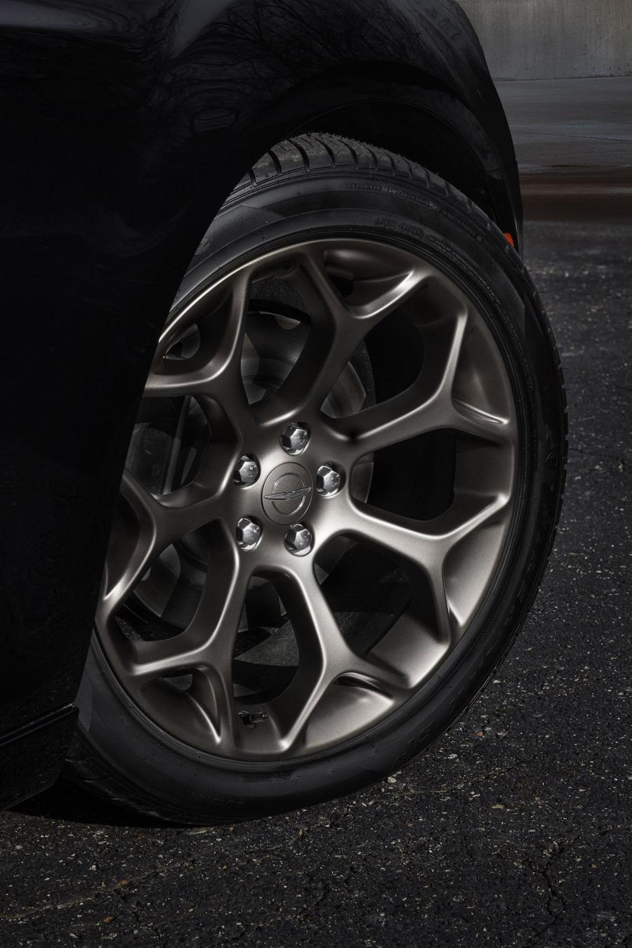 Chrysler 300S Alloy Edition 2016 года  (фото 5 из 9)